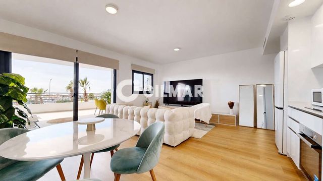 Piso de 3 habitaciones en Santangelo, Benalmádena en venta con piscina garaje - 650.000 € (Ref: 10113344)