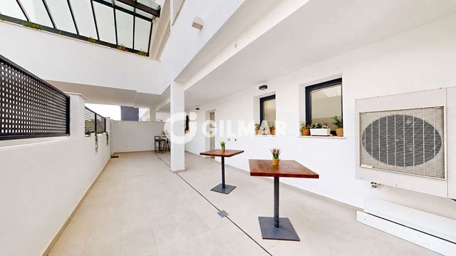 Piso de 3 habitaciones en Santangelo, Benalmádena en venta con piscina garaje - 650.000 € (Ref: 10113344)