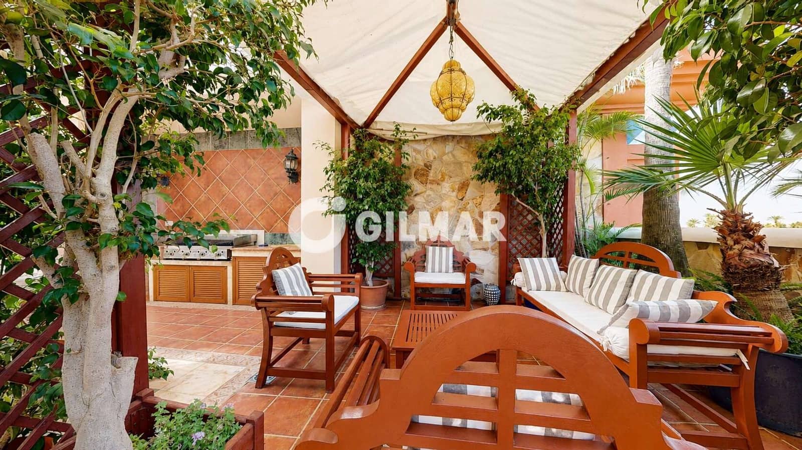 Ático de 5 habitaciones en Torrequebrada en venta con piscina garaje - 1.049.000 € (Ref: 10113345)