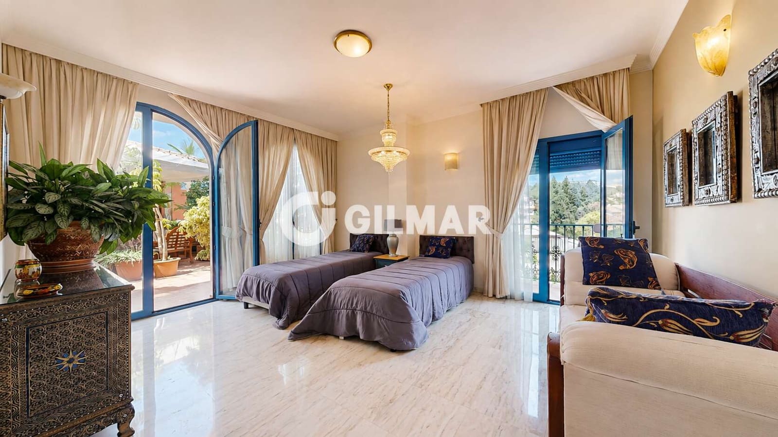 Ático de 5 habitaciones en Torrequebrada en venta con piscina garaje - 1.049.000 € (Ref: 10113345)