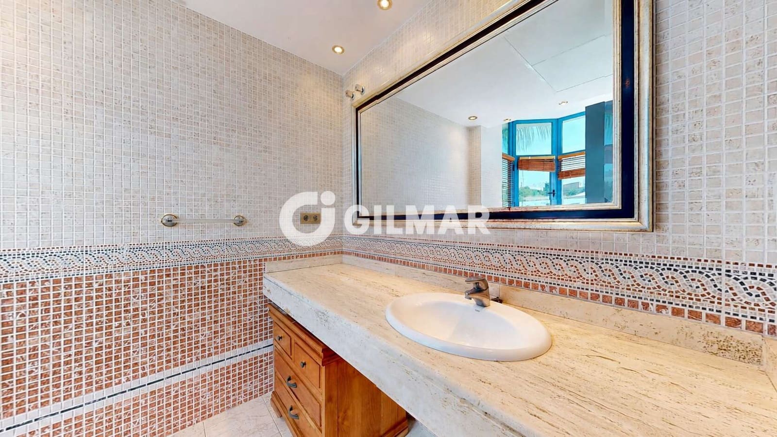 Ático de 5 habitaciones en Torrequebrada en venta con piscina garaje - 1.049.000 € (Ref: 10113345)