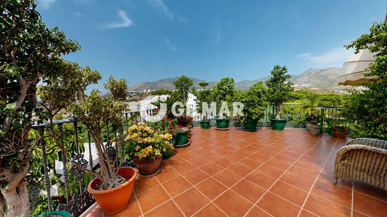 Ático de 5 habitaciones en Torrequebrada en venta con piscina garaje - 1.049.000 € (Ref: 10113345)