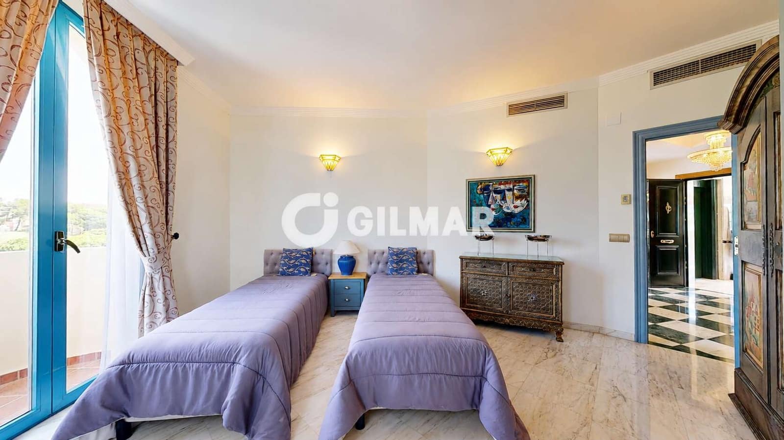 Ático de 5 habitaciones en Torrequebrada en venta con piscina garaje - 1.049.000 € (Ref: 10113345)