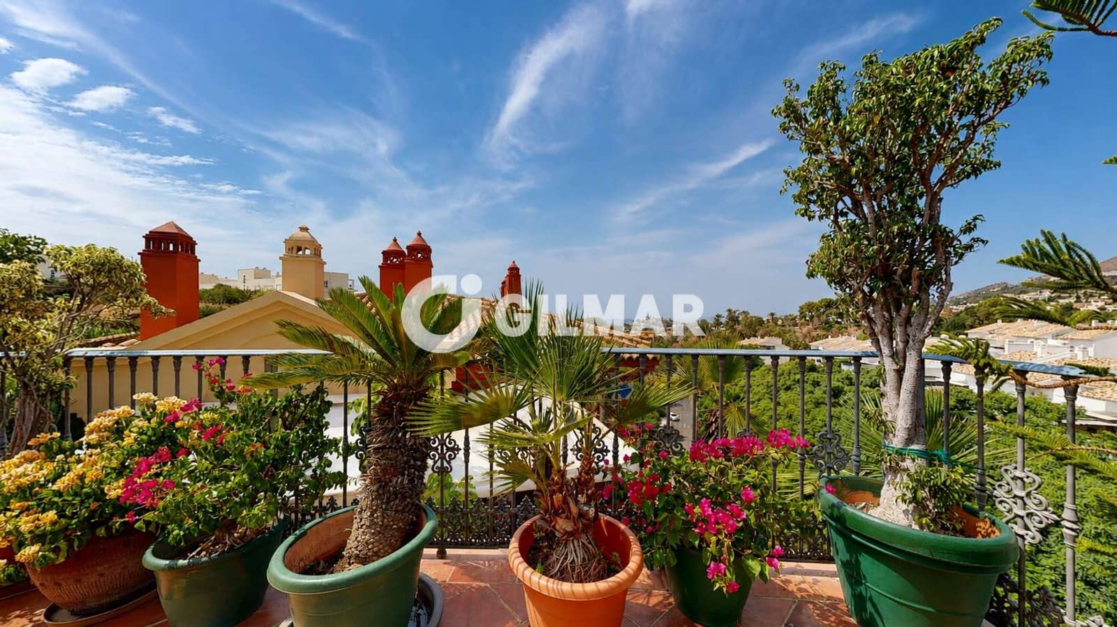 Ático de 5 habitaciones en Torrequebrada en venta con piscina garaje - 1.049.000 € (Ref: 10113345)