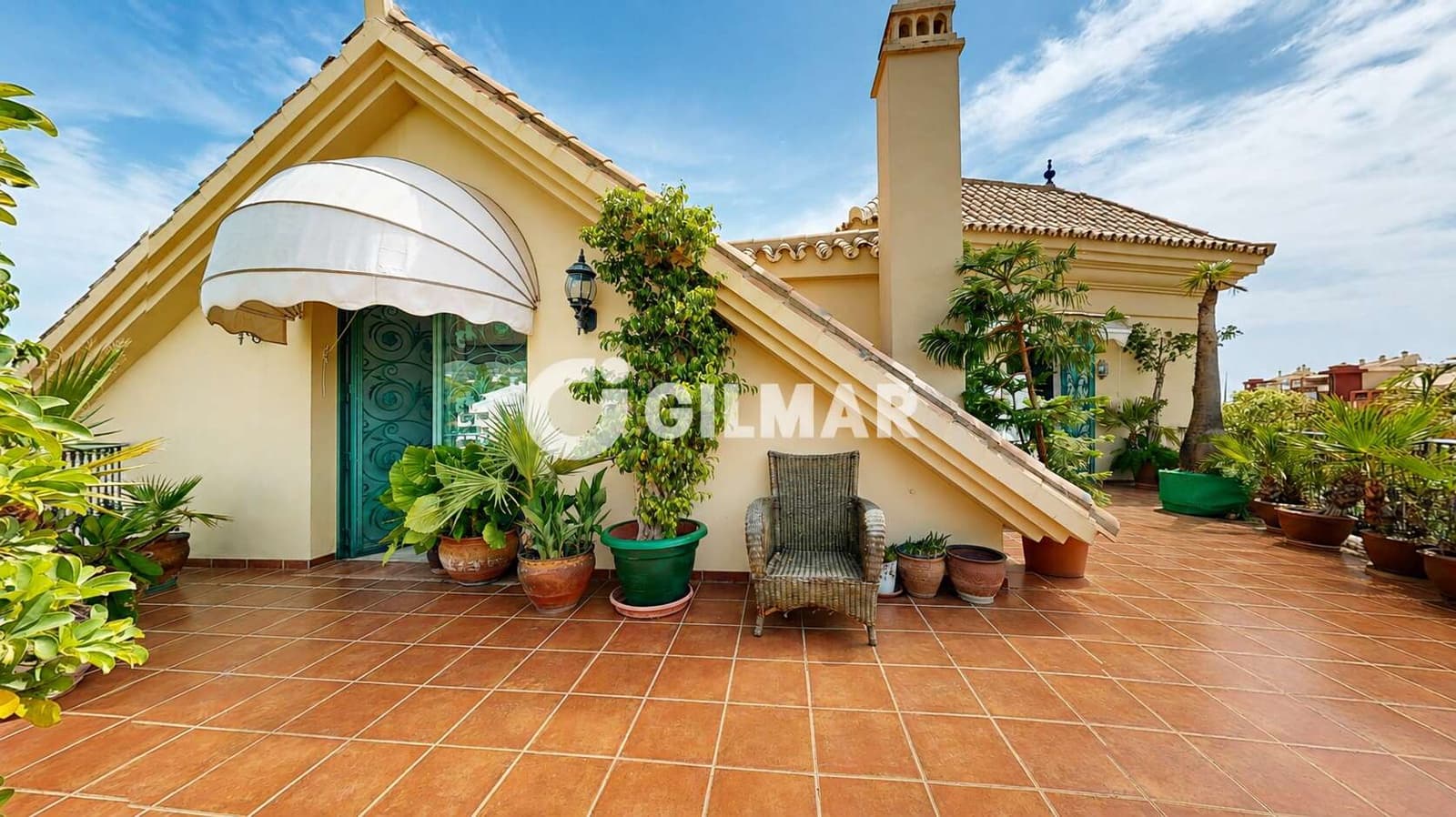 Ático de 5 habitaciones en Torrequebrada en venta con piscina garaje - 1.049.000 € (Ref: 10113345)