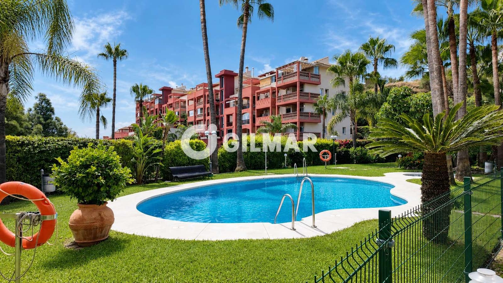 Ático de 5 habitaciones en Torrequebrada en venta con piscina garaje - 1.049.000 € (Ref: 10113345)