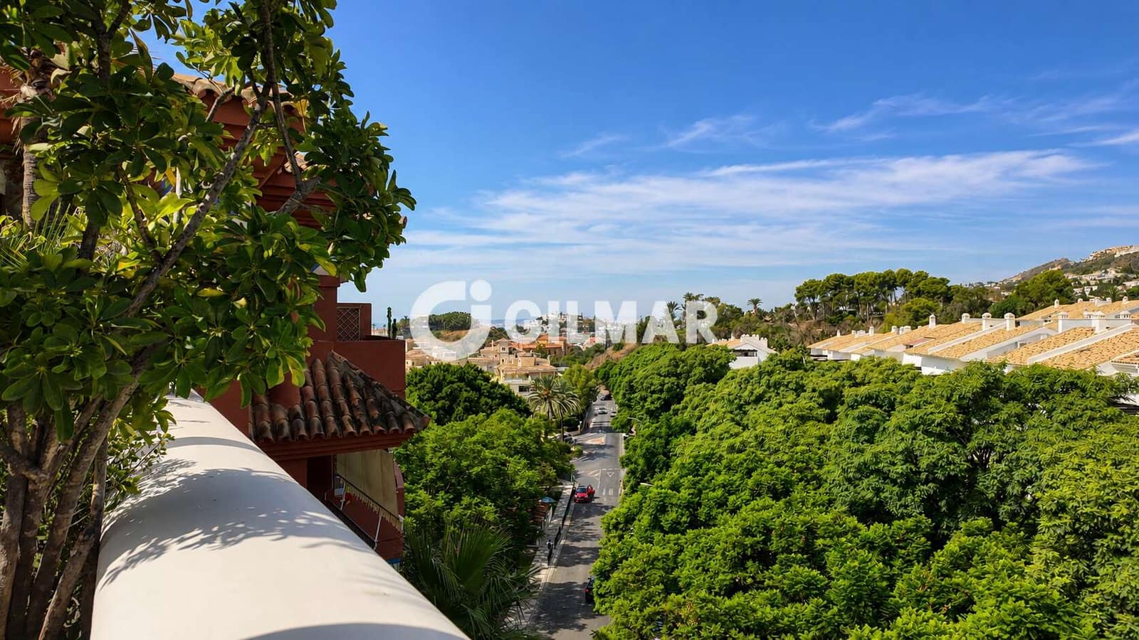 Ático de 5 habitaciones en Torrequebrada en venta con piscina garaje - 1.049.000 € (Ref: 10113345)