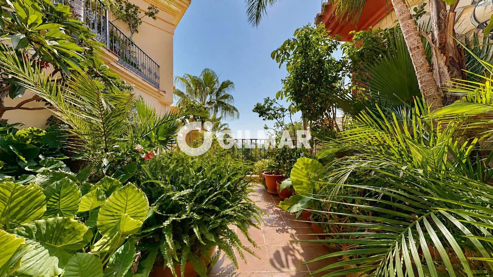 Ático de 5 habitaciones en Torrequebrada en venta con piscina garaje - 1.049.000 € (Ref: 10113345)