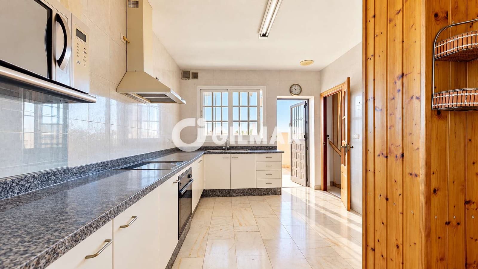 7 bedroom Villa for sale in Arroyo de la Miel - € 780,000 (Ref: 10113346)
