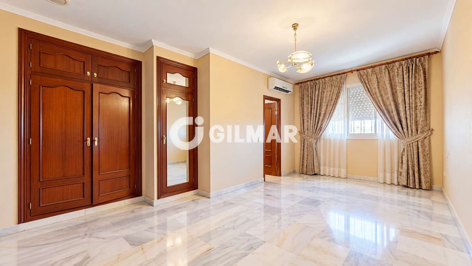 7 bedroom Villa for sale in Arroyo de la Miel - € 780,000 (Ref: 10113346)
