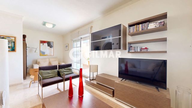 Ático de 2 habitaciones en La Capellanía - El Higuerón, Benalmádena en venta con piscina garaje - 530.000 € (Ref: 10113347)