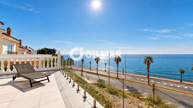 4 sovrum Semi-fristående Villa till salu i Torremuelle, Benalmádena med garage - 850 000 € (Ref: 10113348)