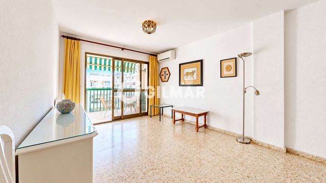 Piso de 3 habitaciones en Zona Puerto Deportivo, Fuengirola en venta con garaje - 385.000 € (Ref: 10113350)