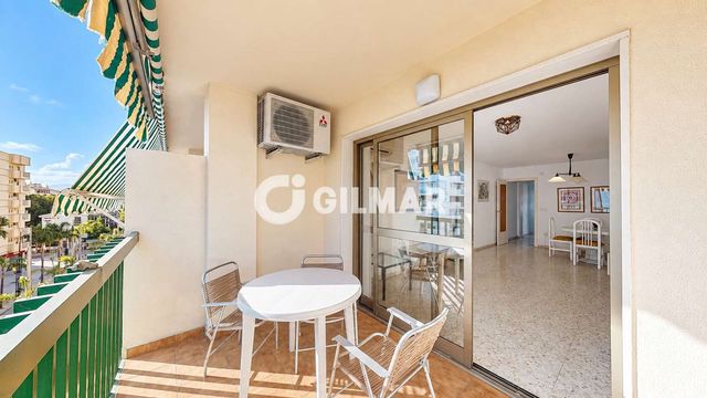 Piso de 3 habitaciones en Zona Puerto Deportivo, Fuengirola en venta con garaje - 385.000 € (Ref: 10113350)