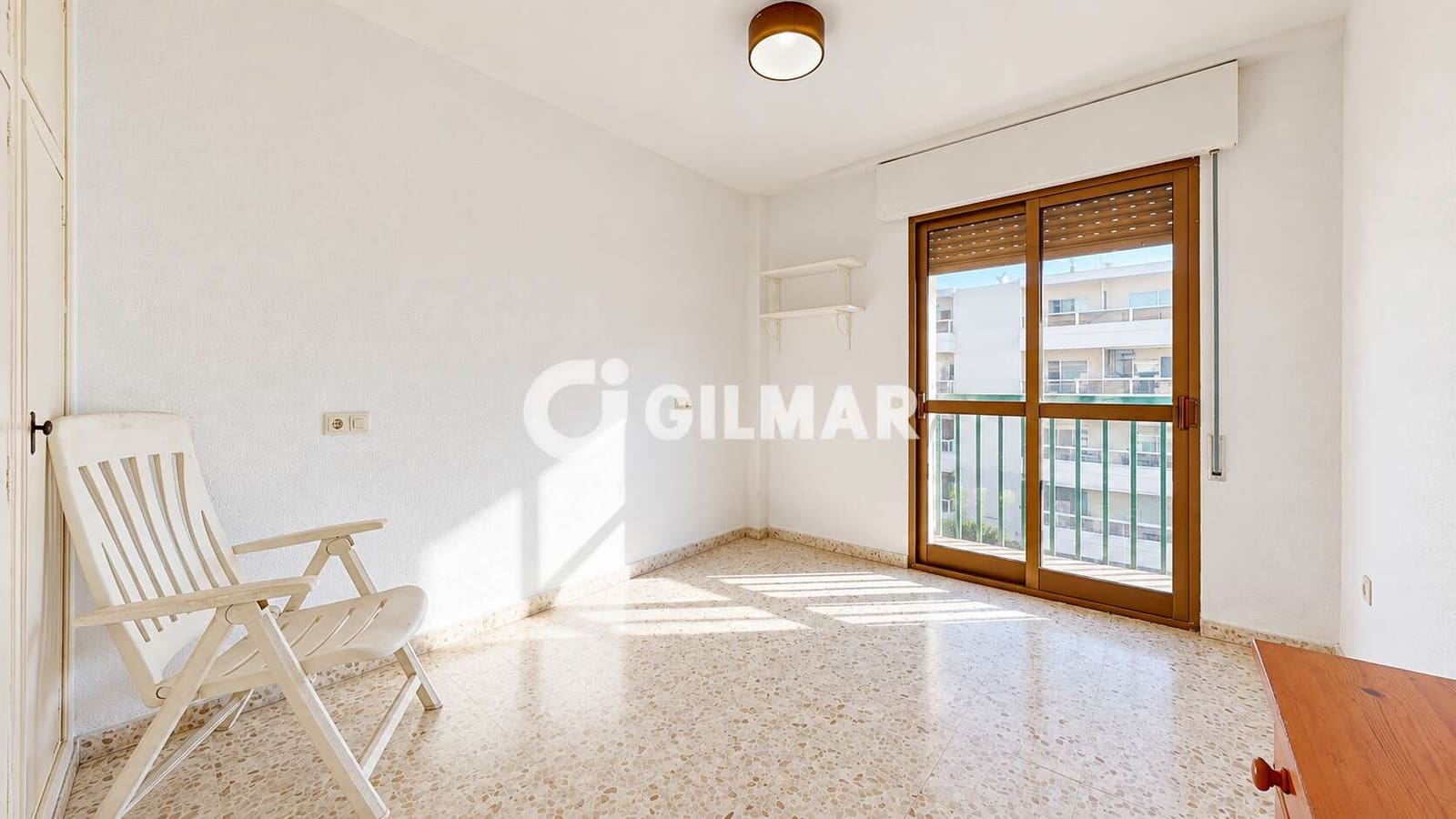 Piso de 3 habitaciones en Fuengirola en venta con garaje - 385.000 € (Ref: 10113350)
