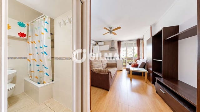Yksiö myytävänä paikassa Arroyo de la Miel, Benalmádena mukana uima-altaan - 192 000 € (Ref: 10113352)