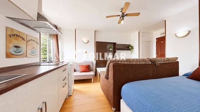 Yksiö myytävänä paikassa Arroyo de la Miel, Benalmádena mukana uima-altaan - 192 000 € (Ref: 10113352)