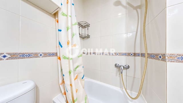 Yksiö myytävänä paikassa Arroyo de la Miel, Benalmádena mukana uima-altaan - 192 000 € (Ref: 10113352)