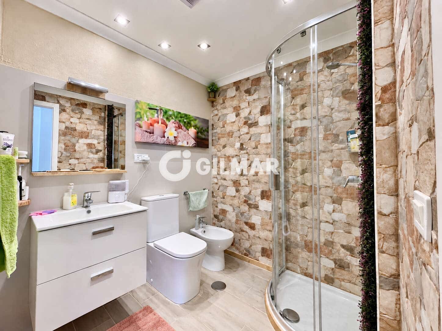 1 slaapkamer Flat te koop in Los Cristianos met zwembad - € 420.000 (Ref: 10114471)