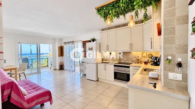 1 soveværelse Lejlighed til salg i Los Cristianos, Arona med swimmingpool - € 420.000 (Ref: 10114471)