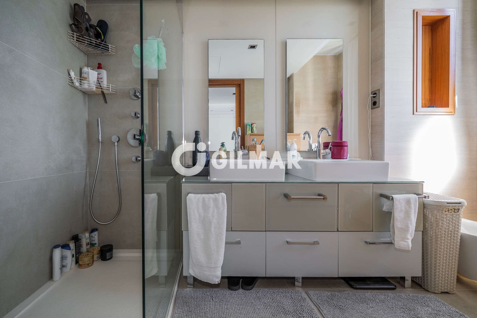 3 bedroom Flat for sale in La Moraleja with pool garage - € 1,800,000 (Ref: 10117133)