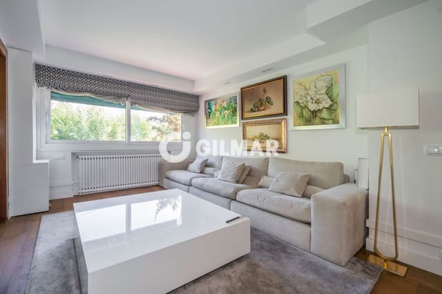 4 makuuhuone Asunto myytävänä paikassa La Moraleja, Alcobendas mukana uima-altaan 
autotalli - 1 995 000 € (Ref: 10118152)