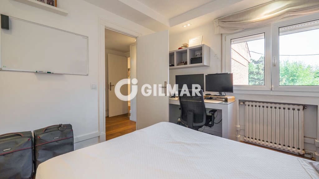 4 bedroom Flat for sale in La Moraleja with pool garage - € 1,950,000 (Ref: 10118152)