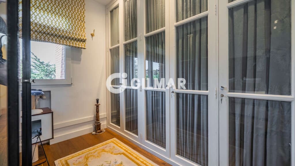 4 bedroom Flat for sale in La Moraleja with pool garage - € 1,950,000 (Ref: 10118152)