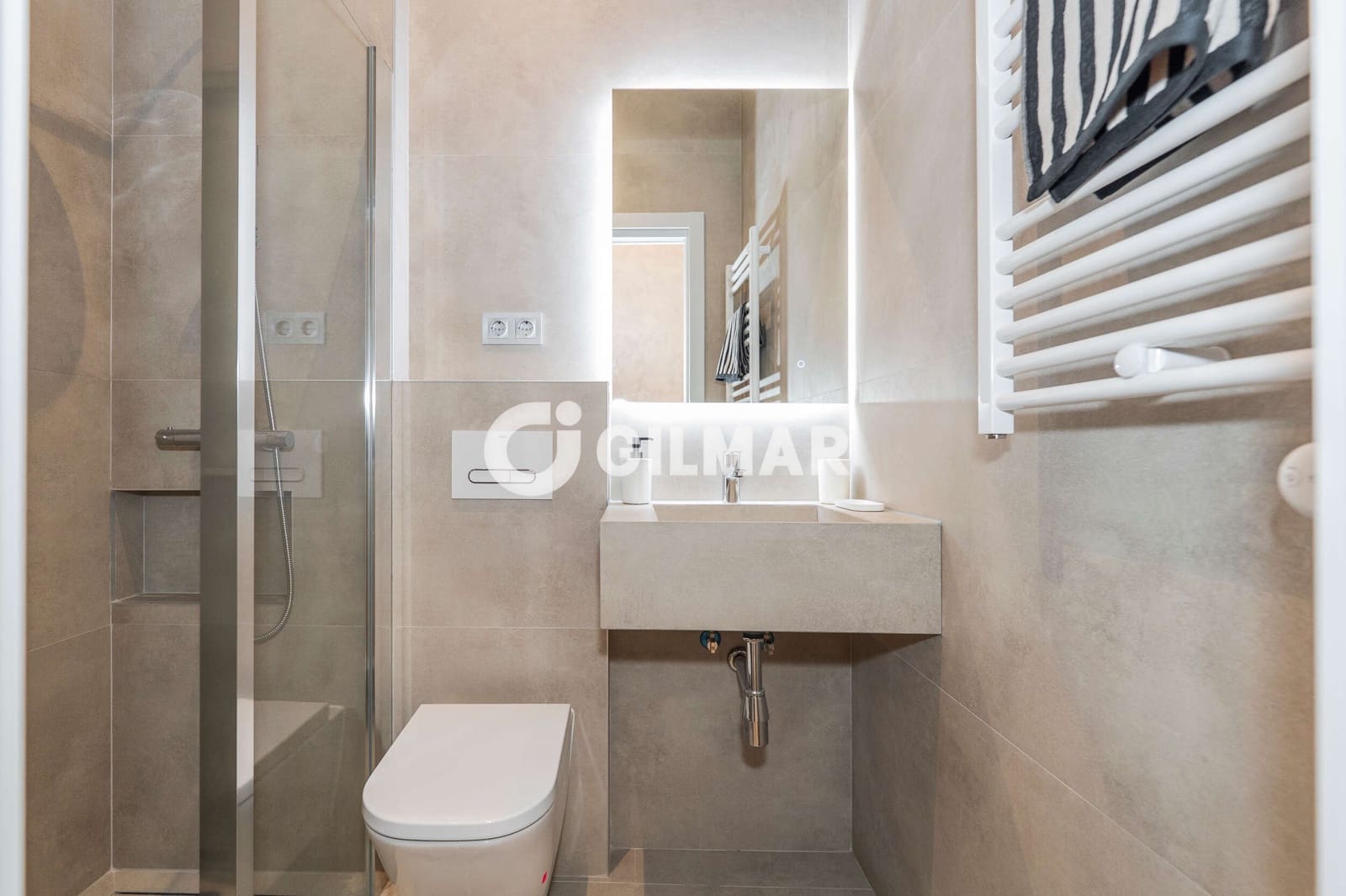 2 makuuhuone Asunto myytävänä paikassa Madrid kaupunki - 950 000 € (Ref: 10118450)