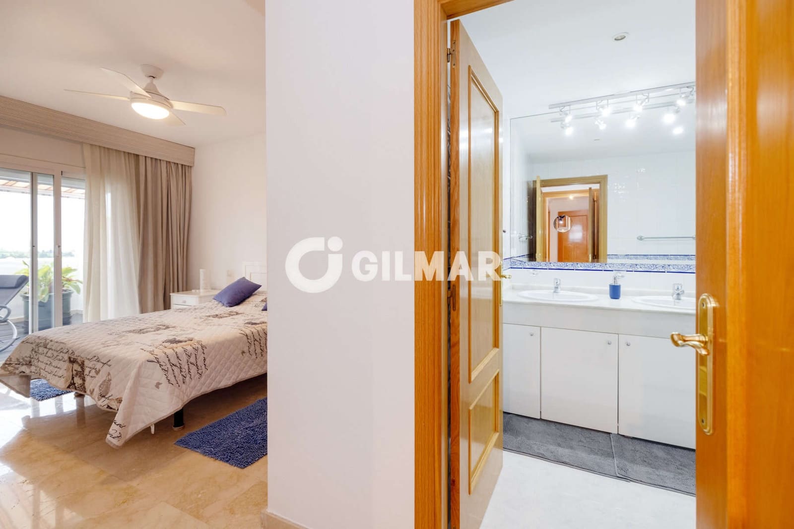 Piso de 2 habitaciones en Estepona en venta con piscina garaje - 360.000 € (Ref: 10120320)