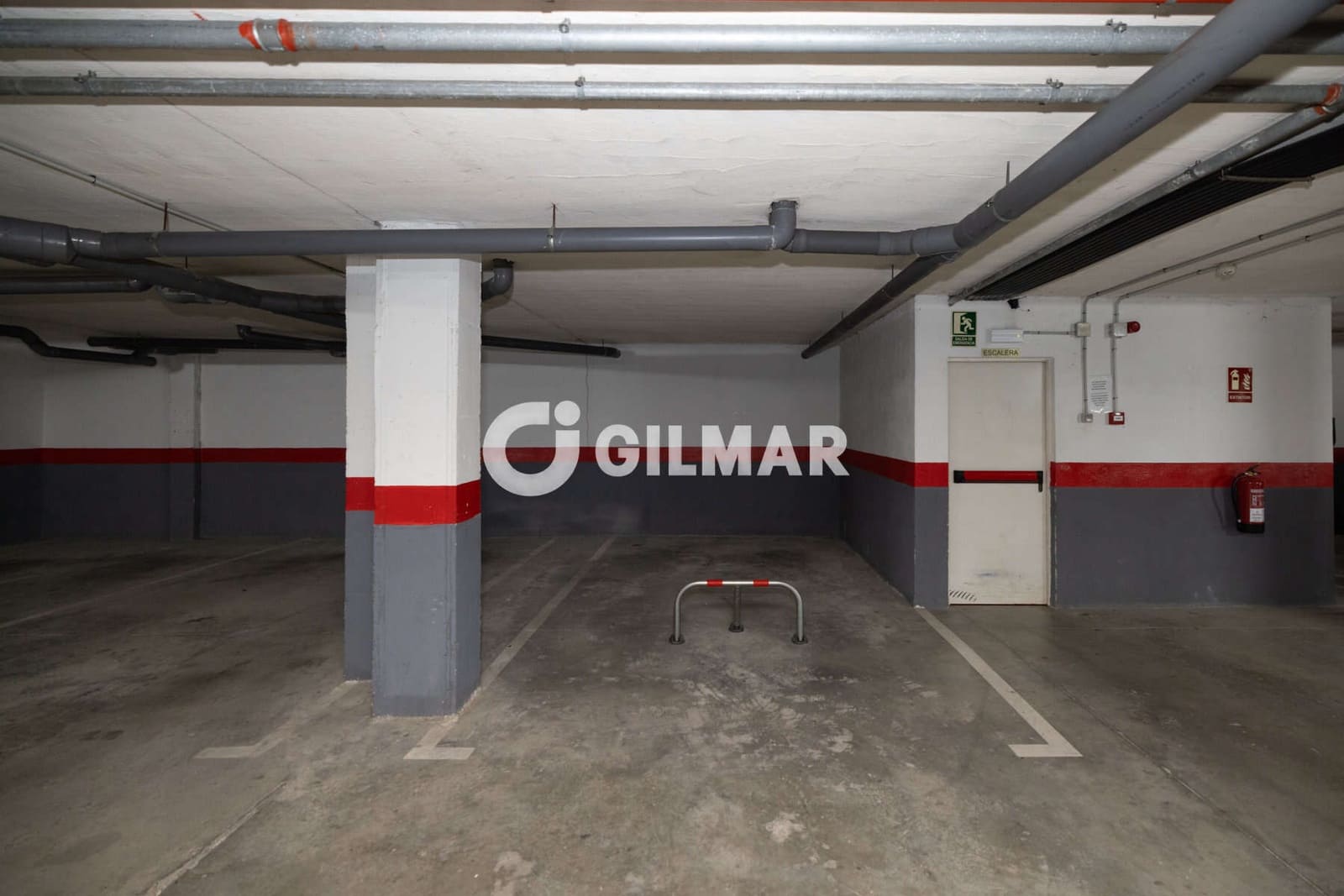 Piso de 2 habitaciones en Estepona en venta con piscina garaje - 360.000 € (Ref: 10120320)