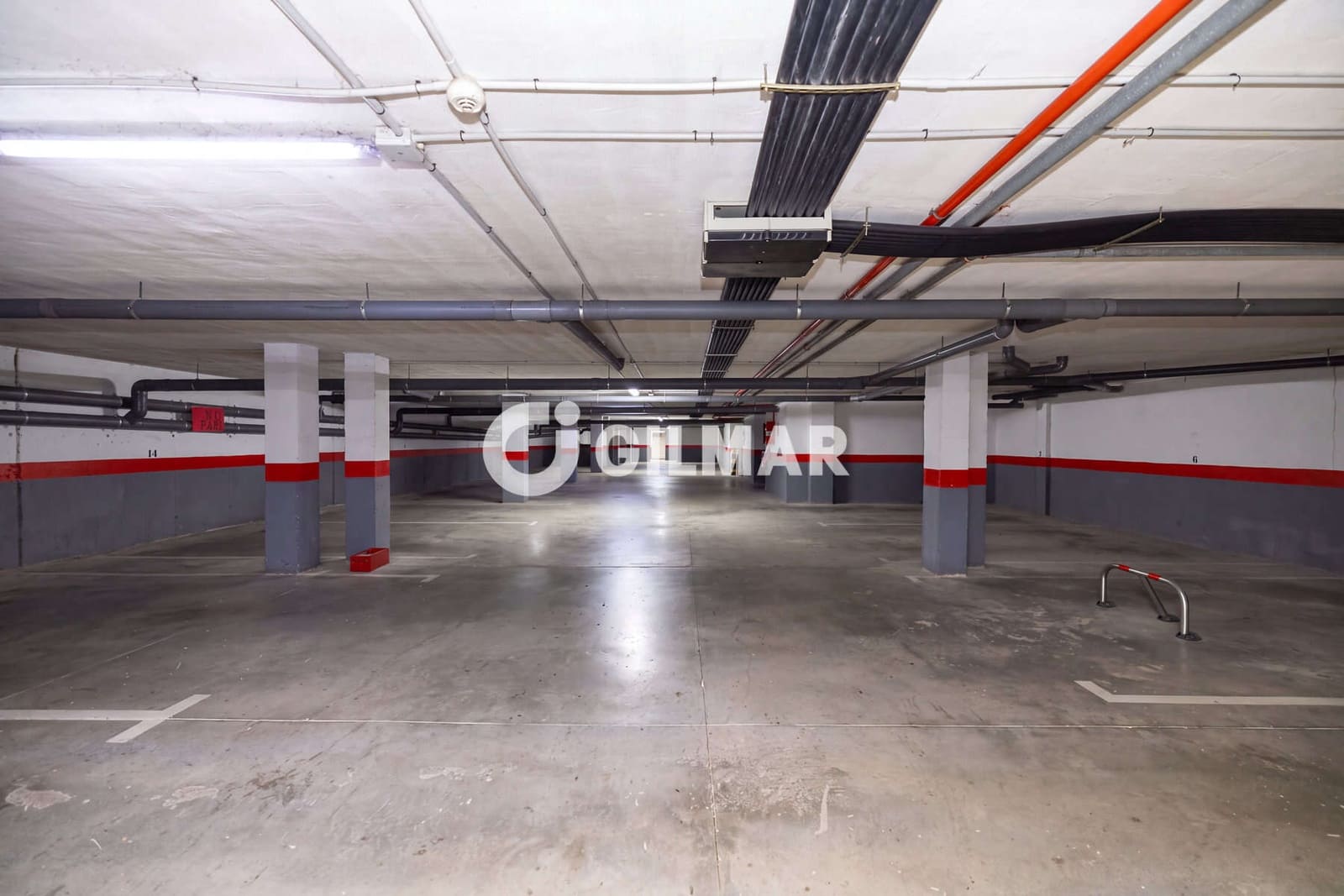 Piso de 2 habitaciones en Estepona en venta con piscina garaje - 360.000 € (Ref: 10120320)