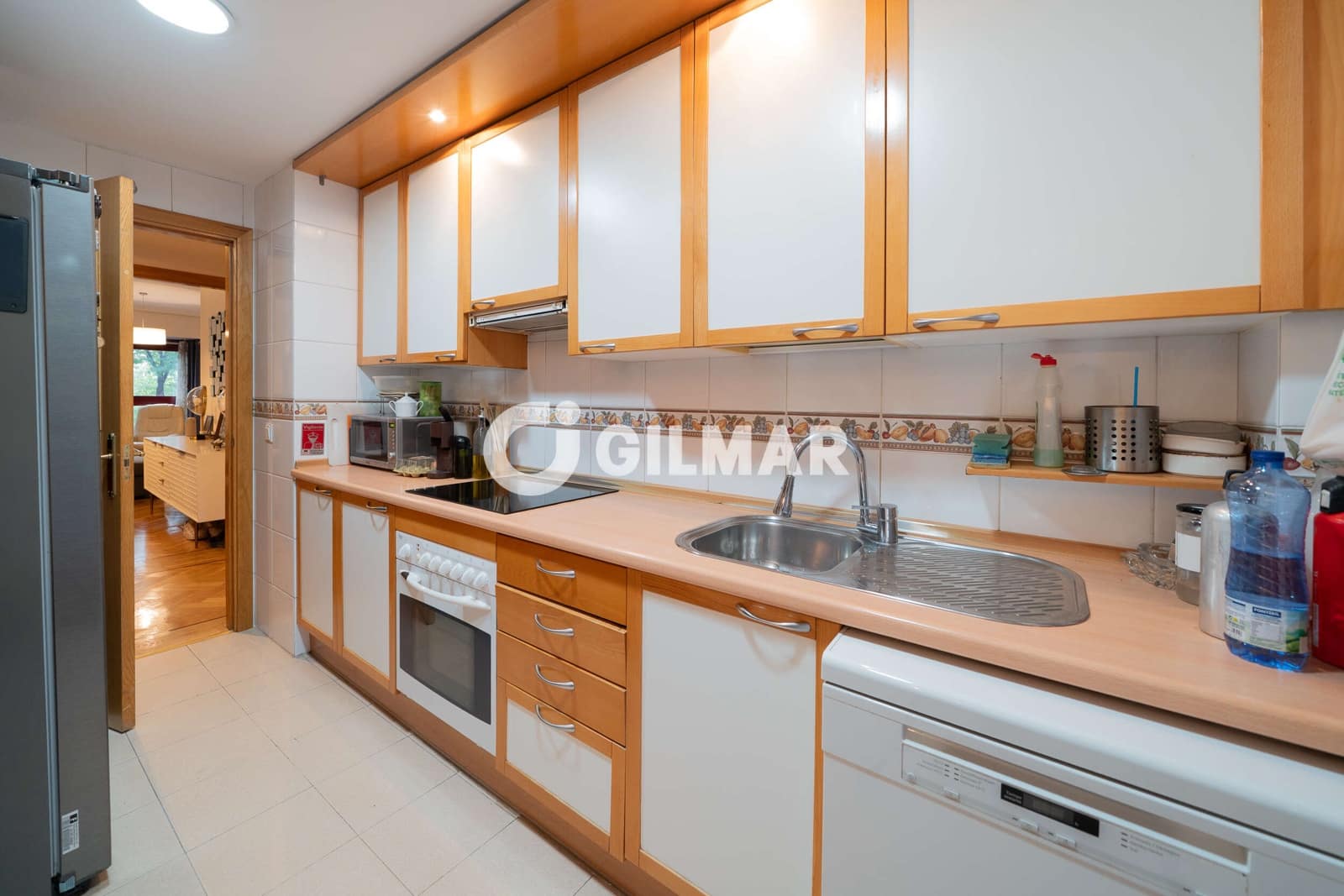 3 makuuhuone Asunto myytävänä paikassa Madrid kaupunki mukana uima-altaan 
autotalli - 959 000 € (Ref: 10120585)