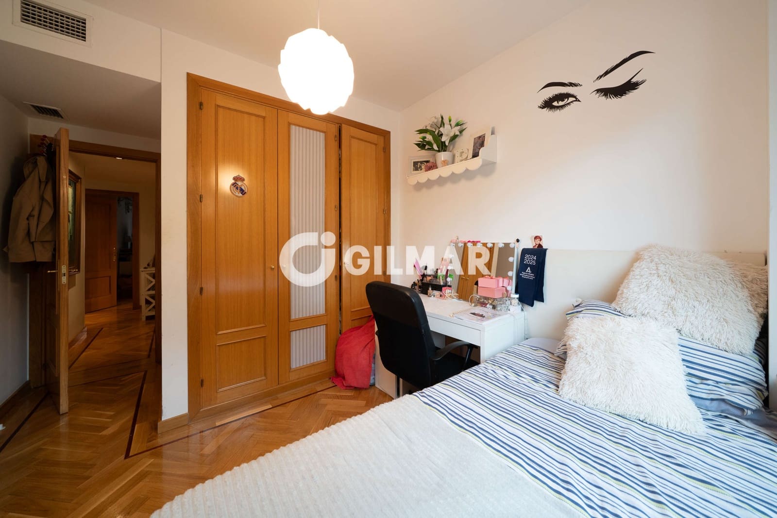 3 makuuhuone Asunto myytävänä paikassa Madrid kaupunki mukana uima-altaan 
autotalli - 959 000 € (Ref: 10120585)