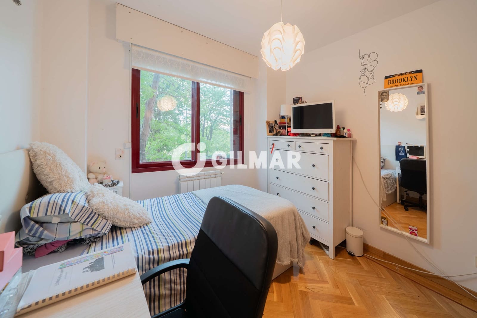 3 makuuhuone Asunto myytävänä paikassa Madrid kaupunki mukana uima-altaan 
autotalli - 959 000 € (Ref: 10120585)