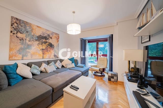 3 makuuhuone Asunto myytävänä paikassa Acacias, Madrid kaupunki mukana uima-altaan 
autotalli - 959 000 € (Ref: 10120585)