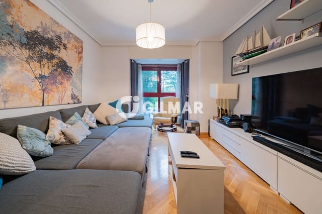 3 makuuhuone Asunto myytävänä paikassa Acacias, Madrid kaupunki mukana uima-altaan 
autotalli - 959 000 € (Ref: 10120585)