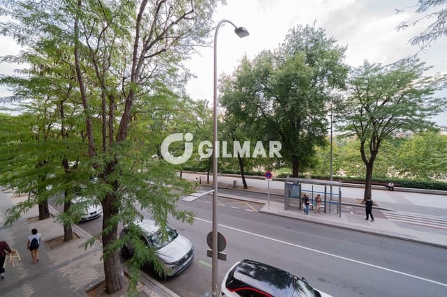 3 makuuhuone Asunto myytävänä paikassa Acacias, Madrid kaupunki mukana uima-altaan 
autotalli - 959 000 € (Ref: 10120585)