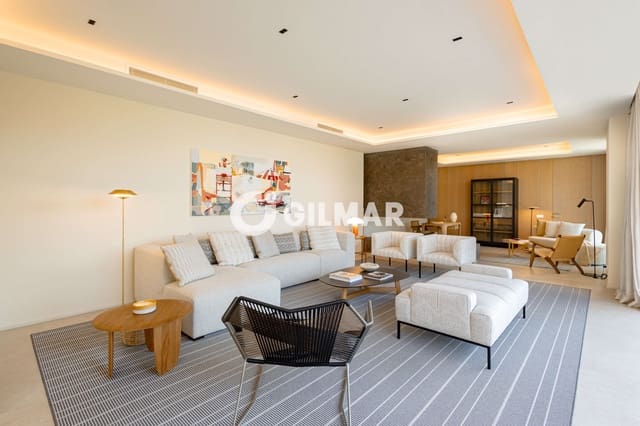 5 Zimmer Villa zu verkaufen in Los Monteros, Marbella mit Pool Garage - 7.600.000 € (Ref: 10120789)