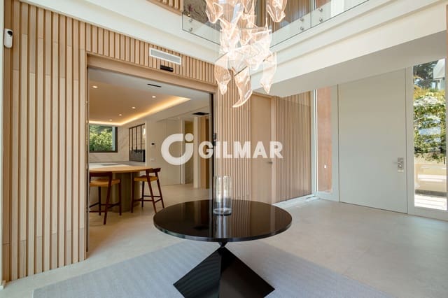 5 Zimmer Villa zu verkaufen in Los Monteros, Marbella mit Pool Garage - 7.600.000 € (Ref: 10120789)