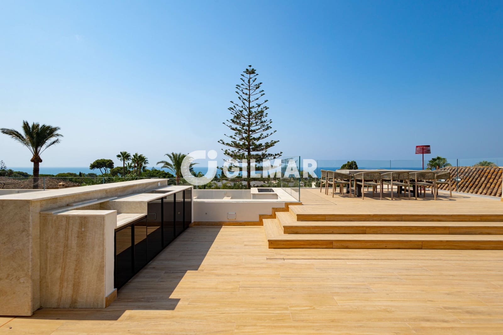 5 Zimmer Villa zu verkaufen in Los Monteros mit Pool Garage - 7.600.000 € (Ref: 10120789)