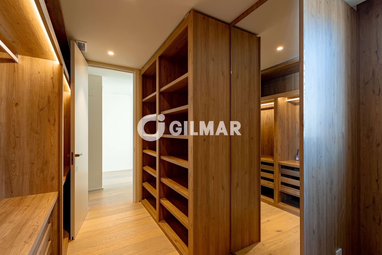 5 Zimmer Villa zu verkaufen in Los Monteros mit Pool Garage - 7.600.000 € (Ref: 10120789)