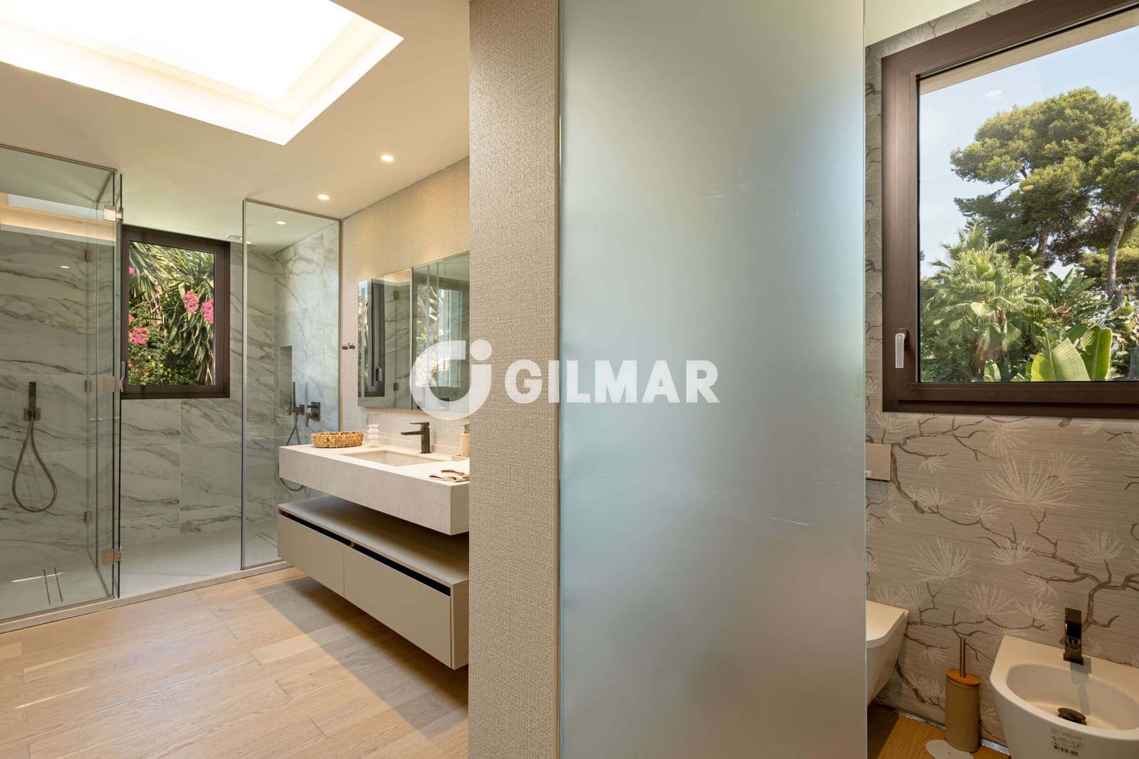 5 Zimmer Villa zu verkaufen in Los Monteros mit Pool Garage - 7.600.000 € (Ref: 10120789)