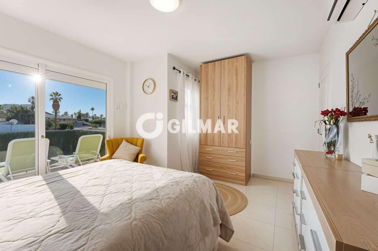 Adosado de 3 habitaciones en Palm-Mar en venta con piscina garaje - 475.000 € (Ref: 10120940)