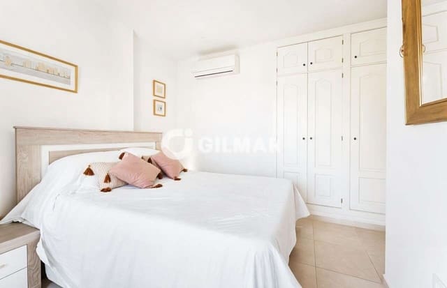 Adosado de 3 habitaciones en Palm-Mar, Arona en venta con piscina garaje - 475.000 € (Ref: 10120940)