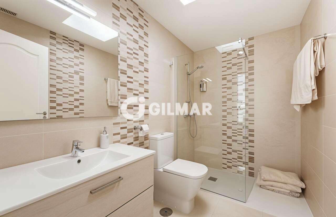 Adosado de 3 habitaciones en Palm-Mar en venta con piscina garaje - 475.000 € (Ref: 10120940)