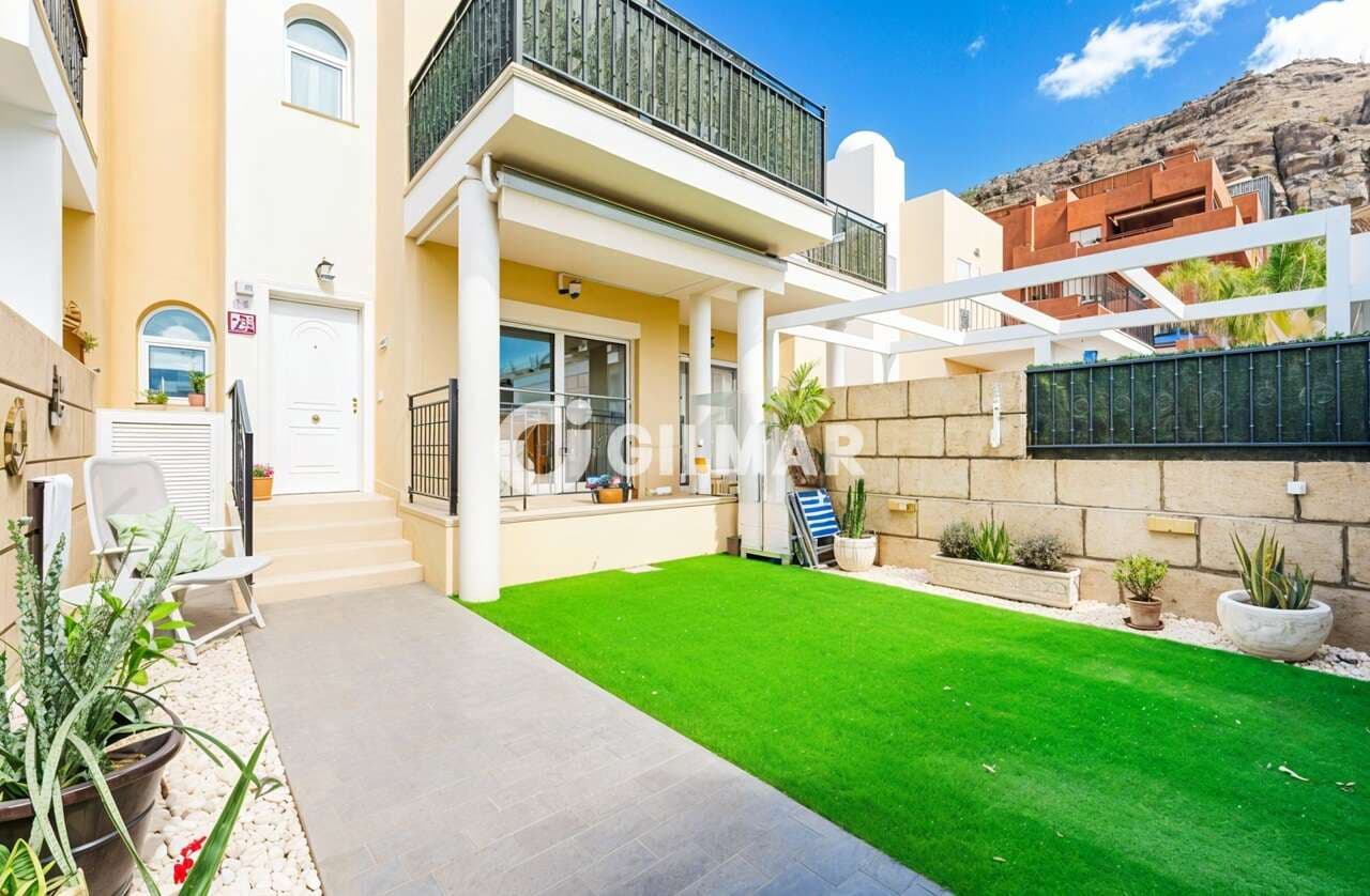 Adosado de 3 habitaciones en Palm-Mar en venta con piscina garaje - 475.000 € (Ref: 10120940)
