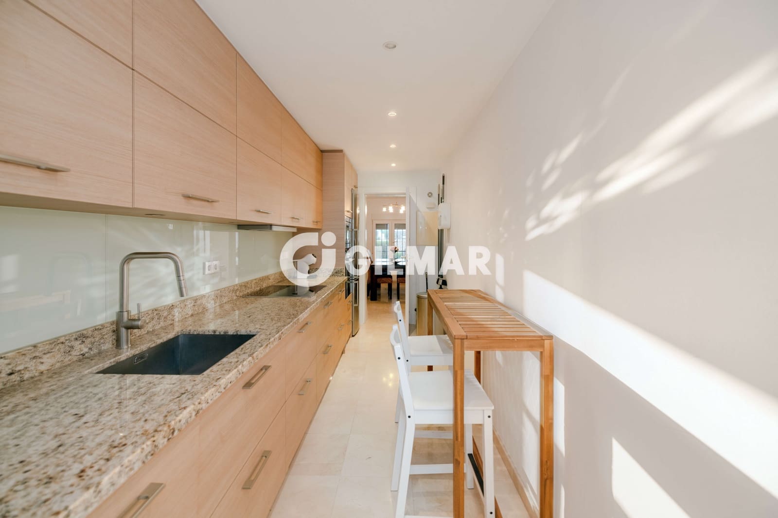 3 makuuhuone Rivitalo myytävänä paikassa San Pedro de Alcantara mukana uima-altaan - 597 500 € (Ref: 10125046)