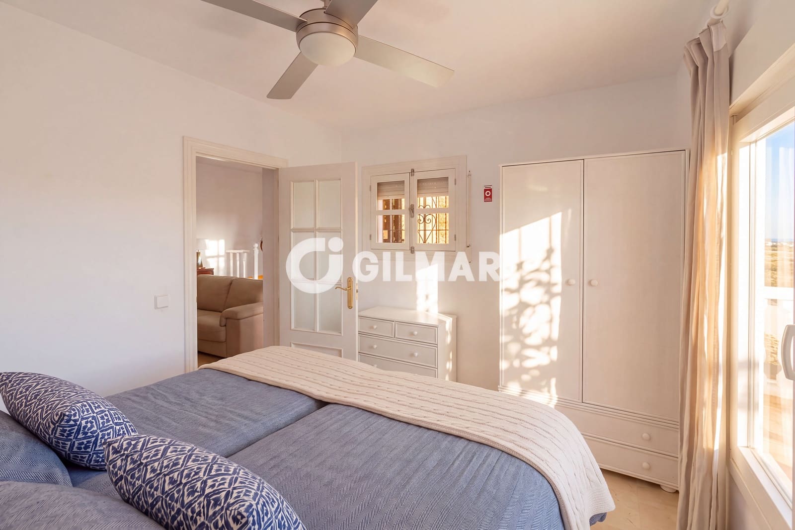 3 makuuhuone Rivitalo myytävänä paikassa San Pedro de Alcantara mukana uima-altaan - 597 500 € (Ref: 10125046)