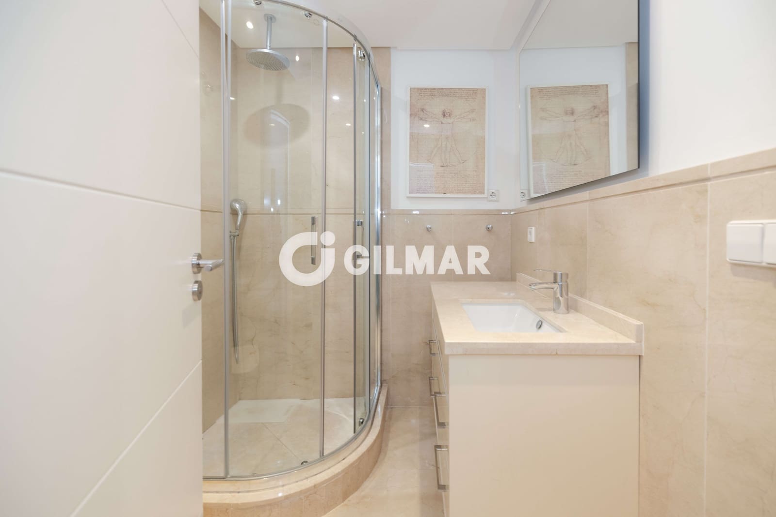 3 makuuhuone Rivitalo myytävänä paikassa San Pedro de Alcantara mukana uima-altaan - 597 500 € (Ref: 10125046)